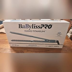 BabylissPRO flat iron